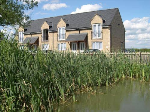 The Tally Ho Hotel - B&B Bicester Ngoại thất bức ảnh