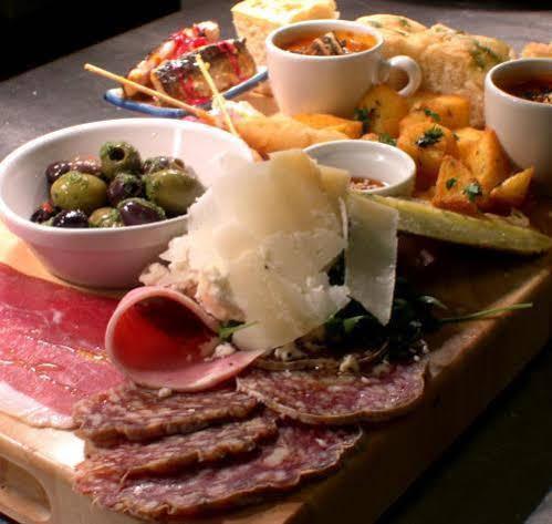 The Tally Ho Hotel - B&B Bicester Ngoại thất bức ảnh